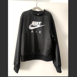 Nike sweatshirt. Like new 🖤